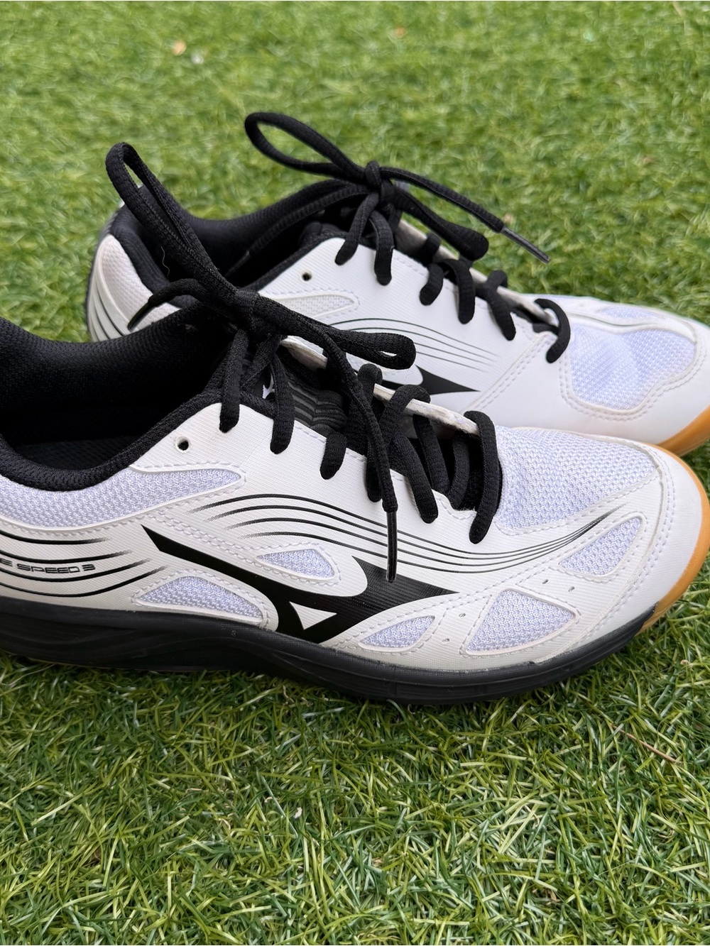 Mizuno womens White Black & Gum volleyball Sneakers